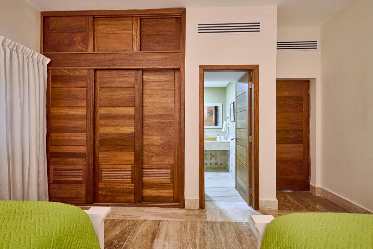 Costa Atlantica Punta Cana - Beach Vacation Condos Exterior foto